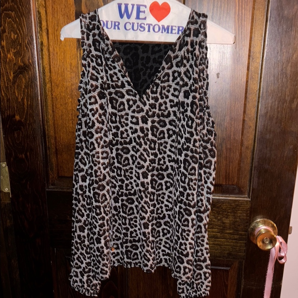 Leopard Print Sleeveless Top